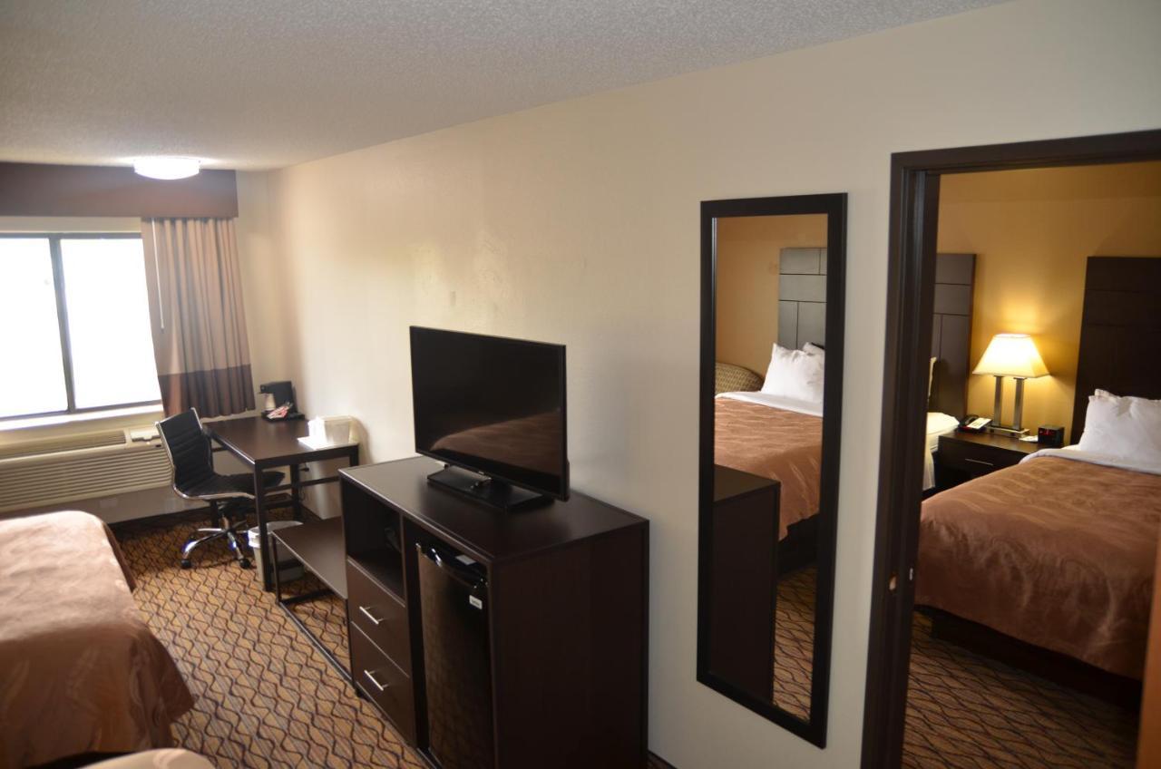 Quality Inn New London Exterior photo